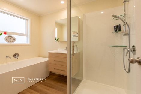 Photo of property in 40 Larchmont Grove, Totara Park, Upper Hutt, 5018