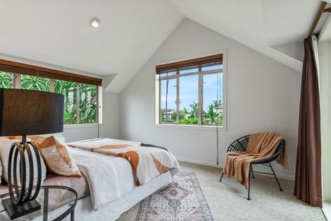 Photo of property in 30 Waikura Drive, Te Atatu Peninsula, Auckland, 0610