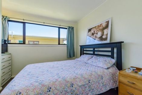 Photo of property in 20 Eatwell Avenue, Paraparaumu Beach, Paraparaumu, 5032