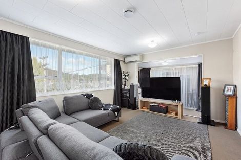 Photo of property in 11 Lowry Crescent, Stokes Valley, Lower Hutt, 5019