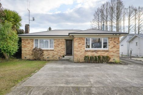 Photo of property in 27 Somme Crescent, Hillcrest, Hamilton, 3216