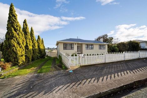Photo of property in 301 High Street, Eltham, 4322