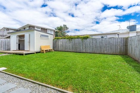 Photo of property in 22 Roberts Road, Te Atatu South, Auckland, 0610