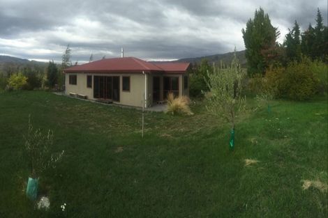 Photo of property in 75/71 Hall Road, Bannockburn, Cromwell, 9384