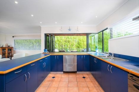 Photo of property in 6 Rainbow Drive, Rainbow Point, Taupo, 3330