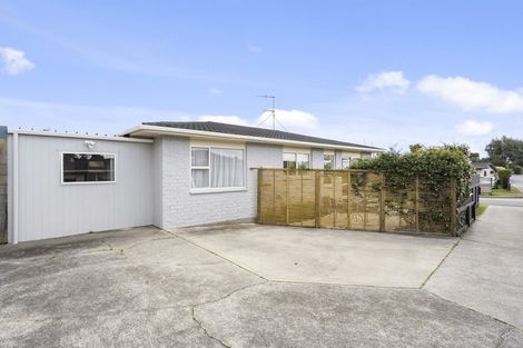 Photo of property in 70a Eatwell Avenue, Paraparaumu Beach, Paraparaumu, 5032