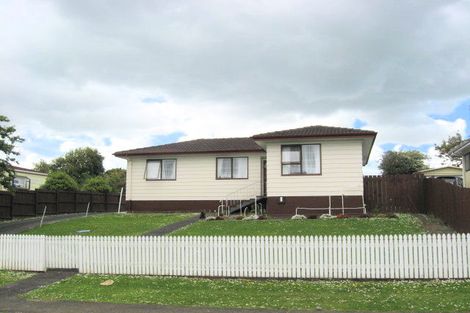 Photo of property in 4 Ririno Place, Manurewa, Auckland, 2102