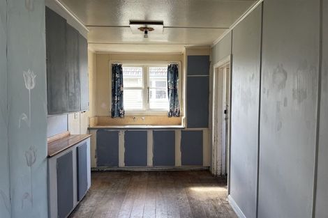 Photo of property in 29 Wilson Street, Waverley, 4510