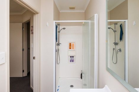 Photo of property in 15 Chestnut Close, Kelvin Grove, Palmerston North, 4414