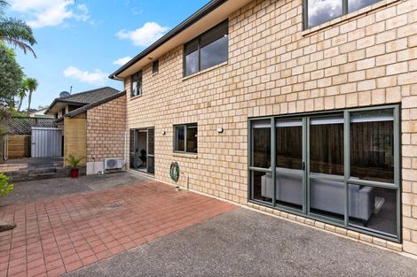 Photo of property in 4 Aldon Lane, The Gardens, Auckland, 2105