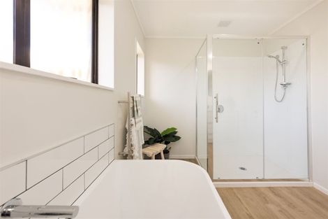 Photo of property in 130 John F Kennedy Drive, Milson, Palmerston North, 4414