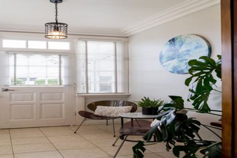 Photo of property in 19 Mornington Road, Balaclava, Dunedin, 9011