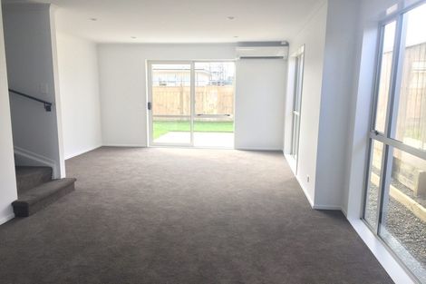 Photo of property in 7 Forbes Mccammon Drive, Swanson, Auckland, 0614