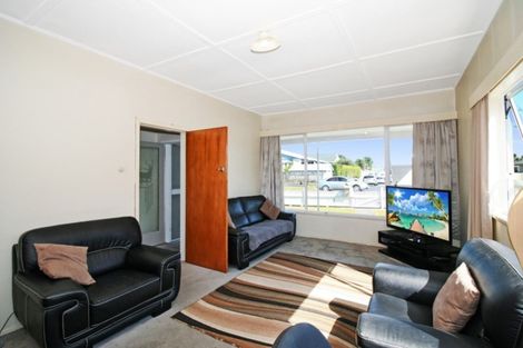 Photo of property in 21 Paynters Avenue, Strandon, New Plymouth, 4312