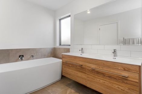 Photo of property in 26 Knightia Drive, Papamoa Beach, Papamoa, 3118