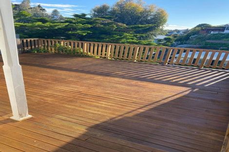 Photo of property in 70 Shakespeare Road, Bluff Hill, Napier, 4110