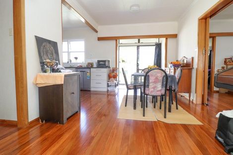 Photo of property in 211 Moanataiari Street, Thames, 3500