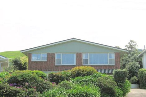 Photo of property in 98 Moana Road, Okitu, Gisborne, 4010