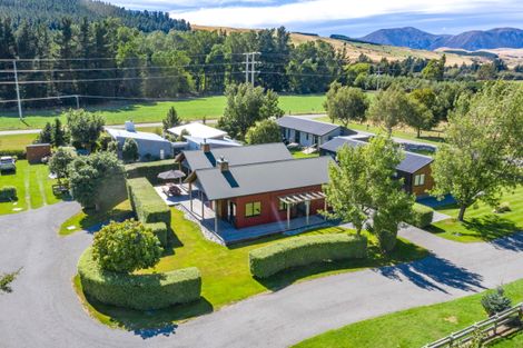 Photo of property in 4 Ryton Place, Lake Coleridge, 7572