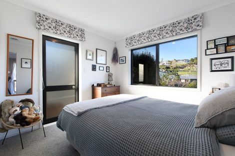 Photo of property in 76 Oteki Park Drive, Welcome Bay, Tauranga, 3112