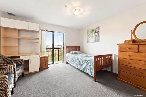 Photo of property in 3d/17 Crown Lynn Place, New Lynn, Auckland, 0600