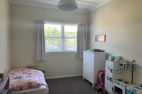 Photo of property in 13 High Street West, Waitara, 4320
