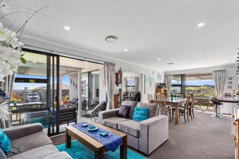 Photo of property in 32 Riddington Rise, Ohauiti, Tauranga, 3112