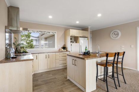 Photo of property in 12 Mahana Place, Raglan, 3225