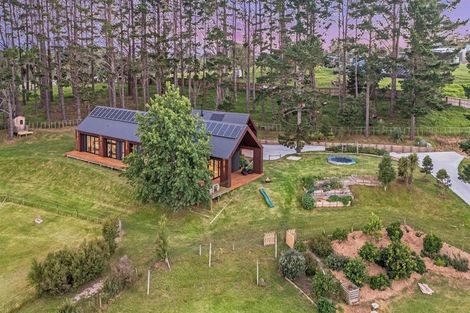 Photo of property in 24a Christian Road, Swanson, Auckland, 0614