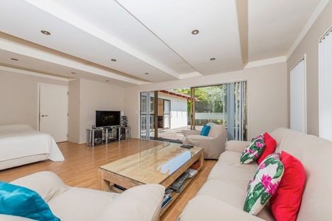Photo of property in 3 Mulberry Place, Glenfield, Auckland, 0629
