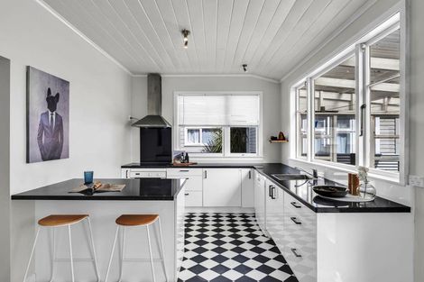 Photo of property in 15 Kelvin Street, Aramoho, Whanganui, 4500