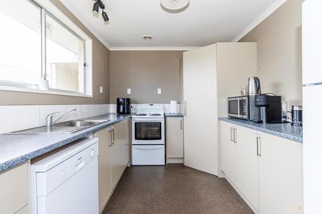 Photo of property in 24 Paul Street, Waimate, 7924