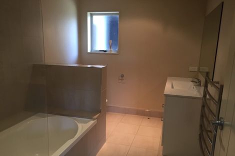 Photo of property in 12a Divich Avenue, Te Atatu South, Auckland, 0610