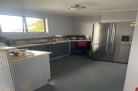 Photo of property in 136 Luckens Road, West Harbour, Auckland, 0618