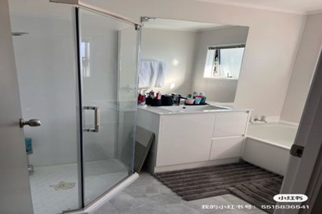 Photo of property in 1/7 Mcinnes Road, Weymouth, Auckland, 2103