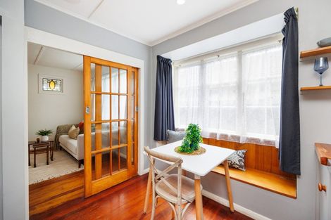 Photo of property in 654 Featherston Street, Roslyn, Palmerston North, 4414