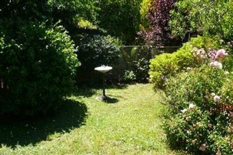 Photo of property in 41 Mappin Place, Chatswood, Auckland, 0626