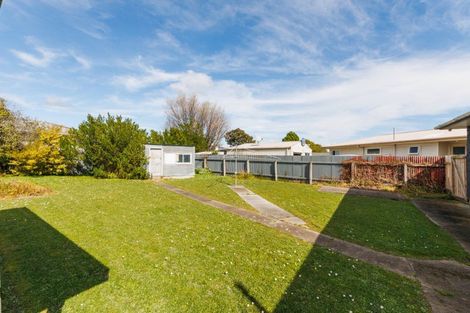 Photo of property in 17 Peters Avenue, Cloverlea, Palmerston North, 4412