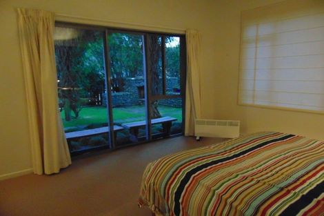 Photo of property in 8 Rutland Street, Picton, 7220