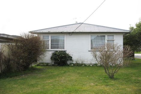 Photo of property in 60 Russell Road, Wainuiomata, Lower Hutt, 5014