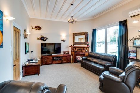 Photo of property in 72 Nelson Crescent, Napier South, Napier, 4110