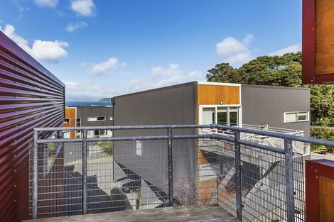 Photo of property in 2/2 Onslow Road, Khandallah, Wellington, 6035