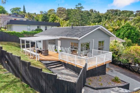 Photo of property in 1/22 Simon Ellice Drive, Bayview, Auckland, 0629