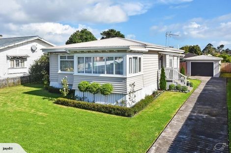 Photo of property in 27 Kenderdine Road, Papatoetoe, Auckland, 2025