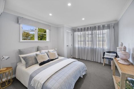 Photo of property in 32 Palmerston Road, Havelock North, 4130