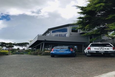 Photo of property in 86 Hadfield Street, Beach Haven, Auckland, 0626