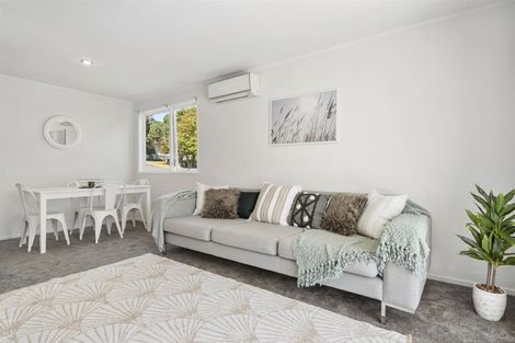Photo of property in 7 Simon Ellice Drive, Bayview, Auckland, 0629
