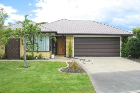 Photo of property in 1/12 Innisfree Place, Northwood, Christchurch, 8051