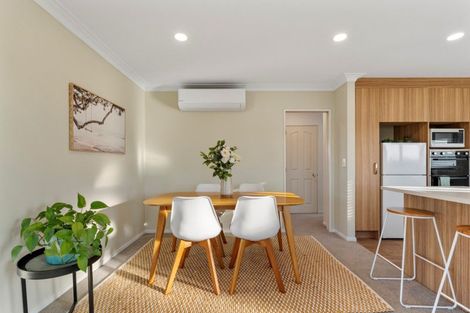 Photo of property in 1 Sutherland Avenue, Mount Maunganui, 3116