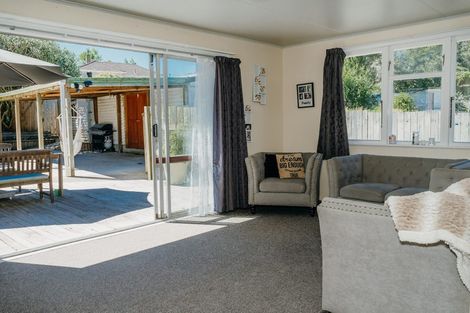 Photo of property in 11 Maire Street, Wairakei, Taupo, 3332